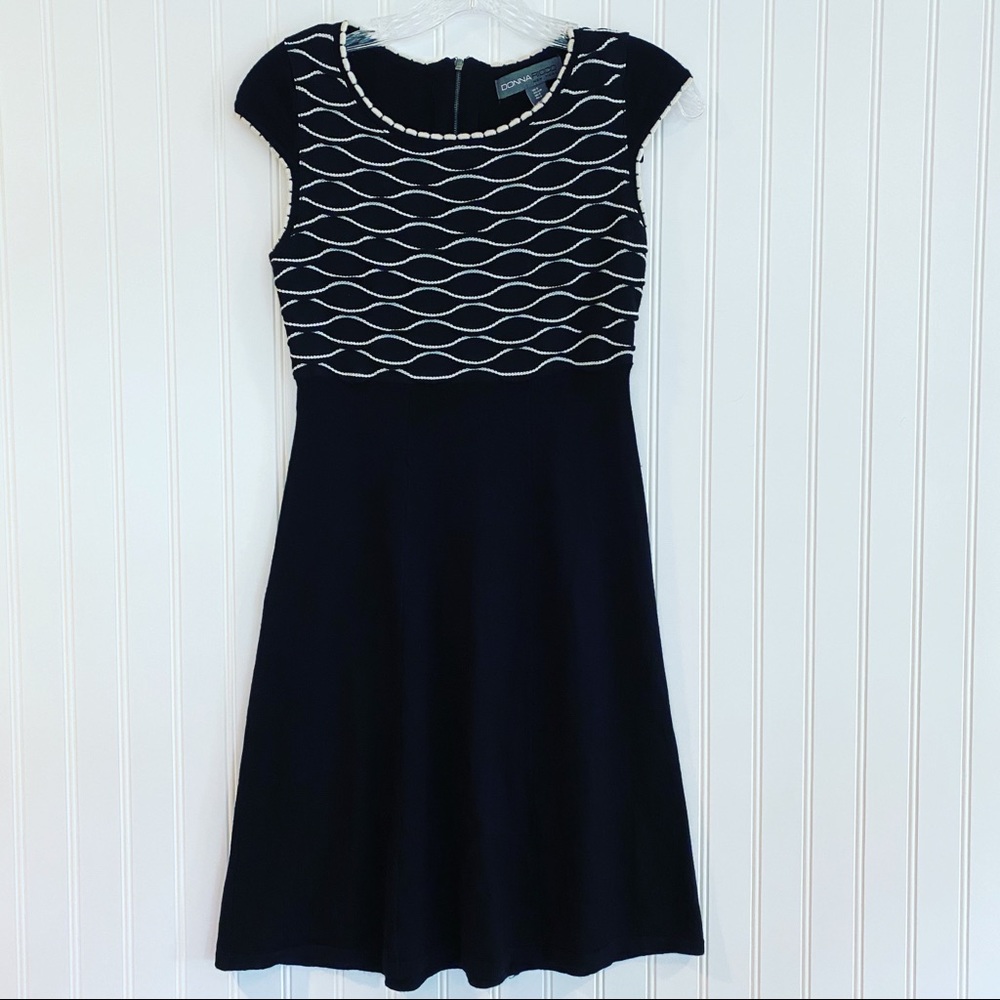 Donna Ricco black knit dress SIZE SMALL